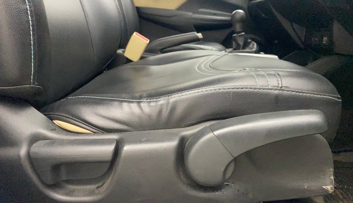 2017 Honda Jazz 1.2L I-VTEC V, Petrol, Manual, 91,101 km, Driver Side Adjustment Panel