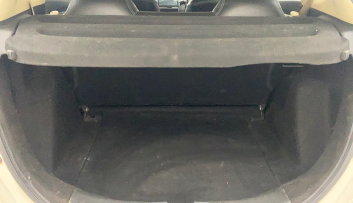 2017 Honda Jazz 1.2L I-VTEC V, Petrol, Manual, 91,101 km, Boot Inside