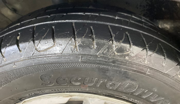 2021 KIA SONET HTX 1.0 IMT, Petrol, Manual, 91,834 km, Right Front Tyre Tread