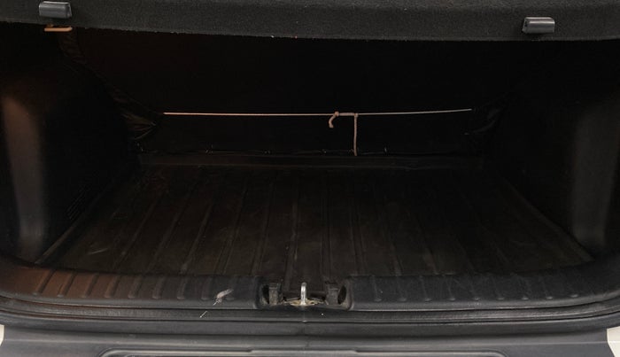 2021 KIA SONET HTX 1.0 IMT, Petrol, Manual, 91,834 km, Boot Inside