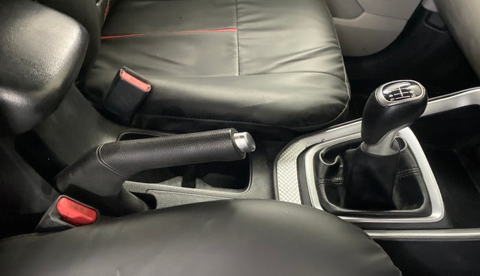 2021 KIA SONET HTX 1.0 IMT, Petrol, Manual, 91,834 km, Gear Lever