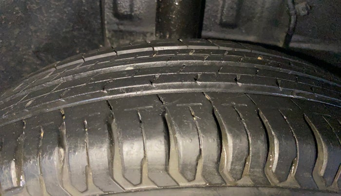 2021 Tata ALTROZ XM DIESEL, Diesel, Manual, 31,485 km, Right Rear Tyre Tread