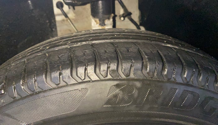 2021 Tata ALTROZ XM DIESEL, Diesel, Manual, 31,485 km, Right Front Tyre Tread