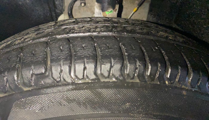 2021 Tata ALTROZ XM DIESEL, Diesel, Manual, 31,485 km, Left Front Tyre Tread