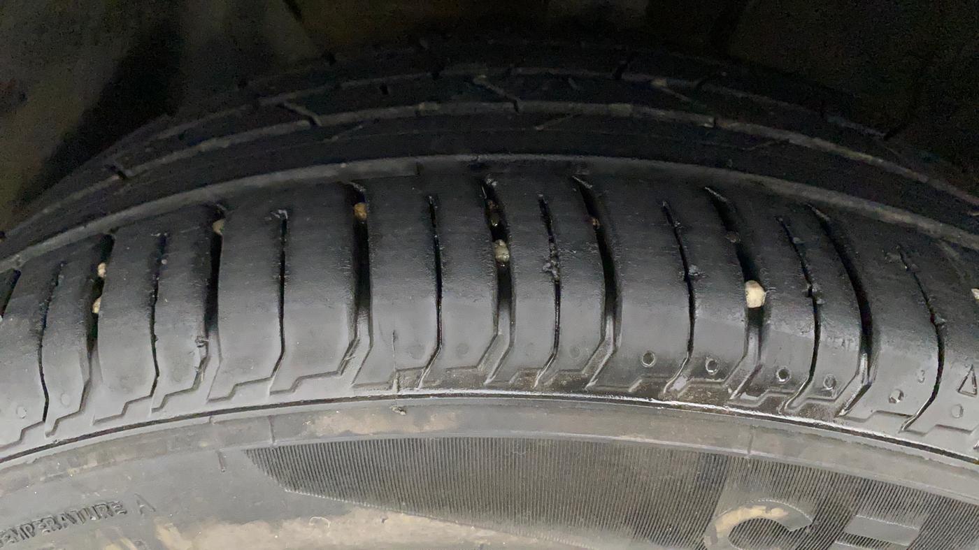 2021 Hyundai NEW I20 ASTA 1.2 MT, Petrol, Manual, 14,329 km, Left Front Tyre Tread