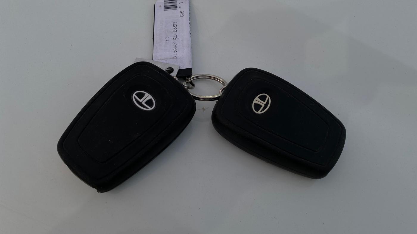 2020 Tata NEXON XZ PLUS (O) DIESEL, Diesel, Manual, 72,517 km, Key Close Up