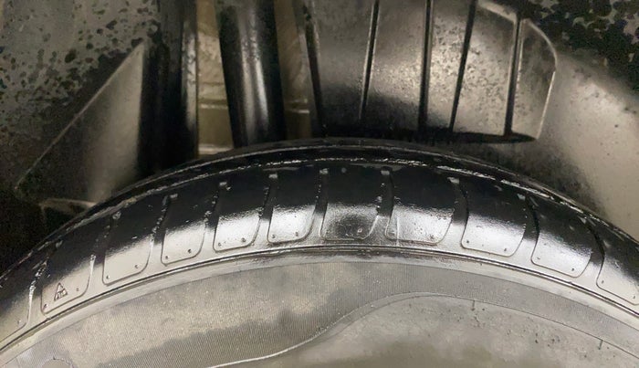 2019 Maruti Dzire VDI AMT, Diesel, Automatic, 44,759 km, Right Rear Tyre Tread