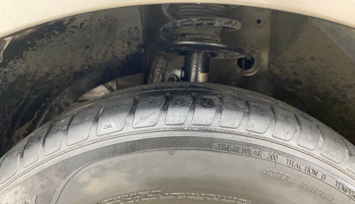 2019 Maruti Dzire VDI AMT, Diesel, Automatic, 44,759 km, Left Front Tyre Tread