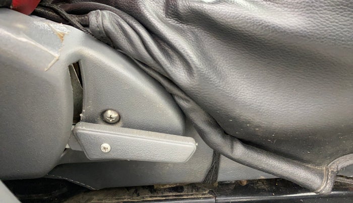 2015 Maruti Alto 800 LXI, Petrol, Manual, 66,458 km, Driver Side Adjustment Panel