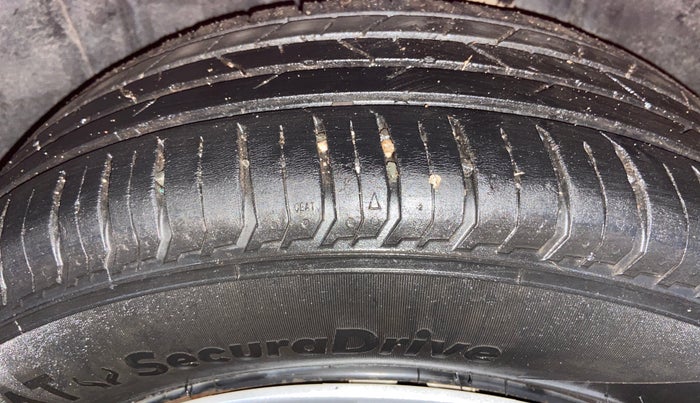 2023 Skoda SLAVIA ACTIVE 1.0L TSI MT, Petrol, Manual, 31,188 km, Left Rear Tyre Tread