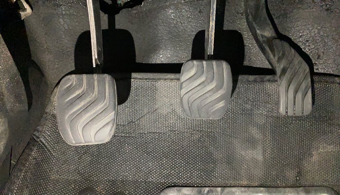 2020 Renault Kwid RXT 1.0 (O), Petrol, Manual, 85,601 km, Pedals