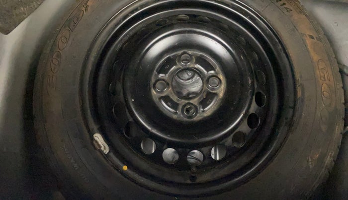 2014 Honda Brio VX MT, Petrol, Manual, 62,395 km, Spare Tyre