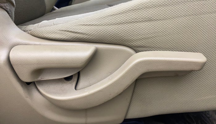 2014 Honda Brio VX MT, Petrol, Manual, 62,395 km, Driver Side Adjustment Panel