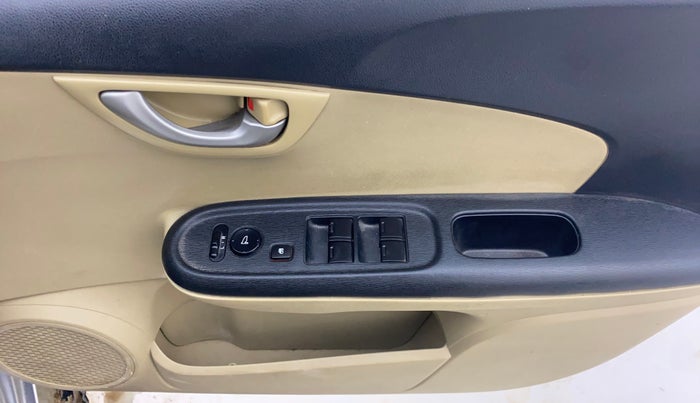 2014 Honda Brio VX MT, Petrol, Manual, 62,395 km, Driver Side Door Panels Control