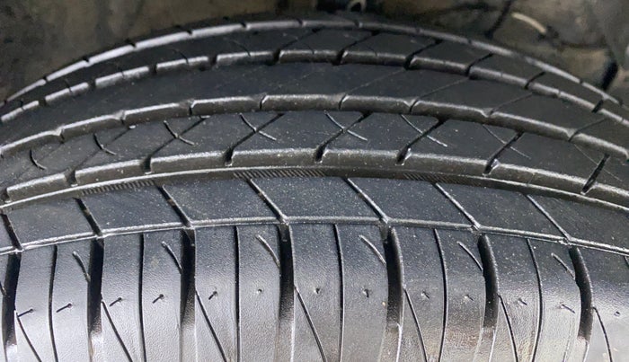 2018 Maruti Vitara Brezza ZDI + AMT, Diesel, Automatic, 41,271 km, Right Front Tyre Tread