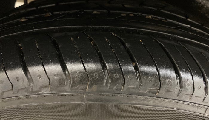 2021 Tata NEXON XMA DIESEL, Diesel, Automatic, 60,496 km, Right Rear Tyre Tread