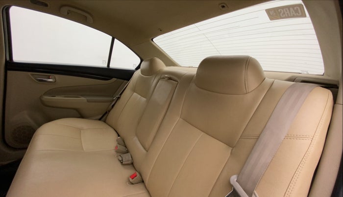 2016 Maruti Ciaz ZXI, Petrol, Manual, 87,932 km, Right Side Rear Door Cabin