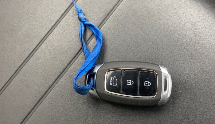 2023 Hyundai NEW I20 N LINE N8 1.0 TURBO MT, Petrol, Manual, 11,019 km, Key Close Up