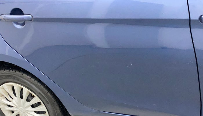 2017 Maruti Ciaz DELTA 1.4 AT PETROL, Petrol, Automatic, 49,784 km, Right rear door - Minor scratches