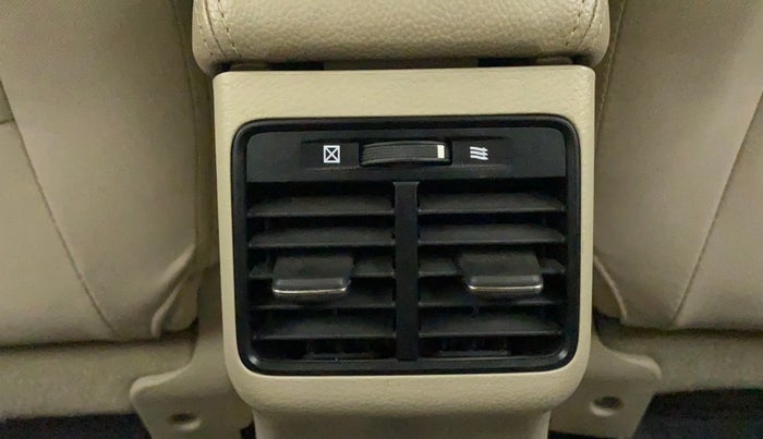 2017 Maruti Ciaz DELTA 1.4 AT PETROL, Petrol, Automatic, 49,784 km, Rear AC Vents