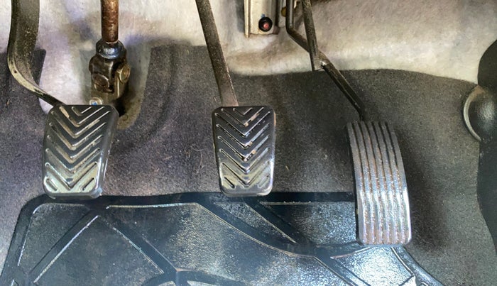 2018 Hyundai Eon ERA +, Petrol, Manual, 44,356 km, Pedals