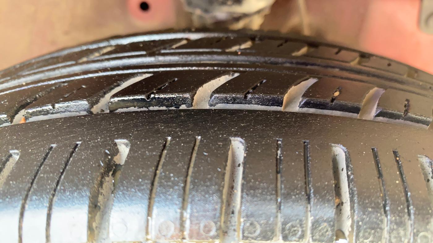2018 Hyundai Eon ERA +, Petrol, Manual, 44,356 km, Right Front Tyre Tread