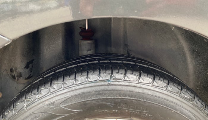 2015 Volkswagen Polo HIGHLINE1.2L, Petrol, Manual, 76,881 km, Right Rear Tyre Tread