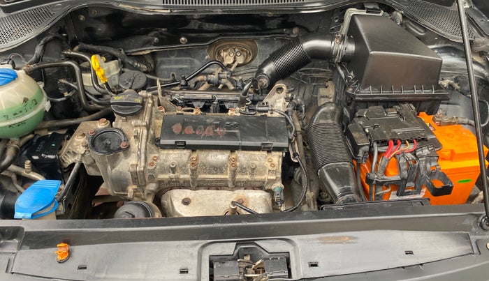 2015 Volkswagen Polo HIGHLINE1.2L, Petrol, Manual, 76,881 km, Engine View