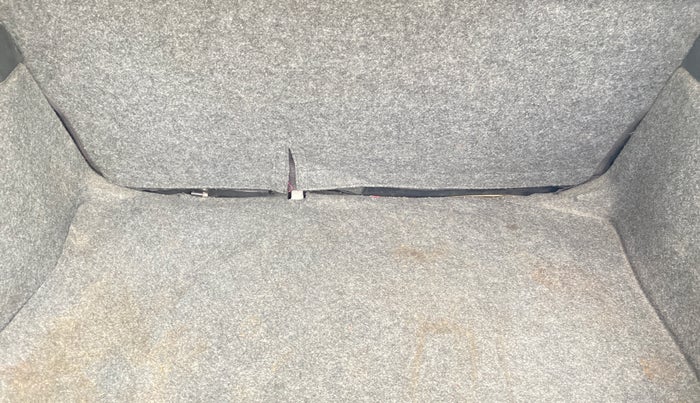 2015 Volkswagen Polo HIGHLINE1.2L, Petrol, Manual, 76,881 km, Boot Inside