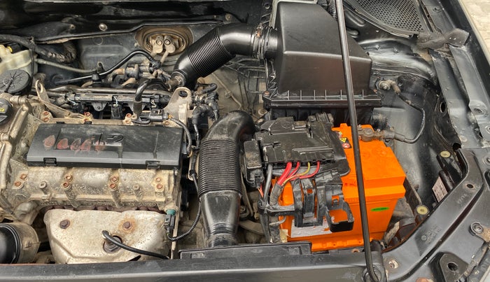 2015 Volkswagen Polo HIGHLINE1.2L, Petrol, Manual, 76,881 km, Engine View - Left