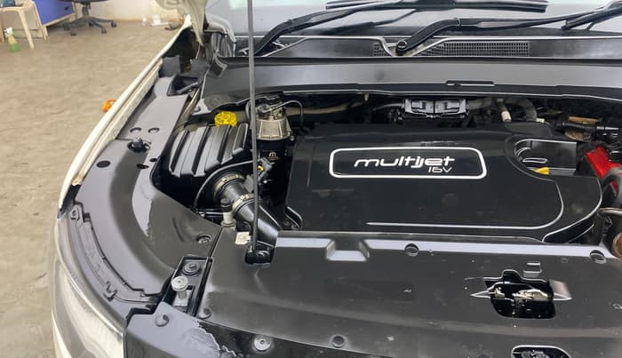 2017 Jeep Compass LONGITUDE (O) 2.0 DIESEL, Diesel, Manual, 1,22,919 km, Engine View - Right