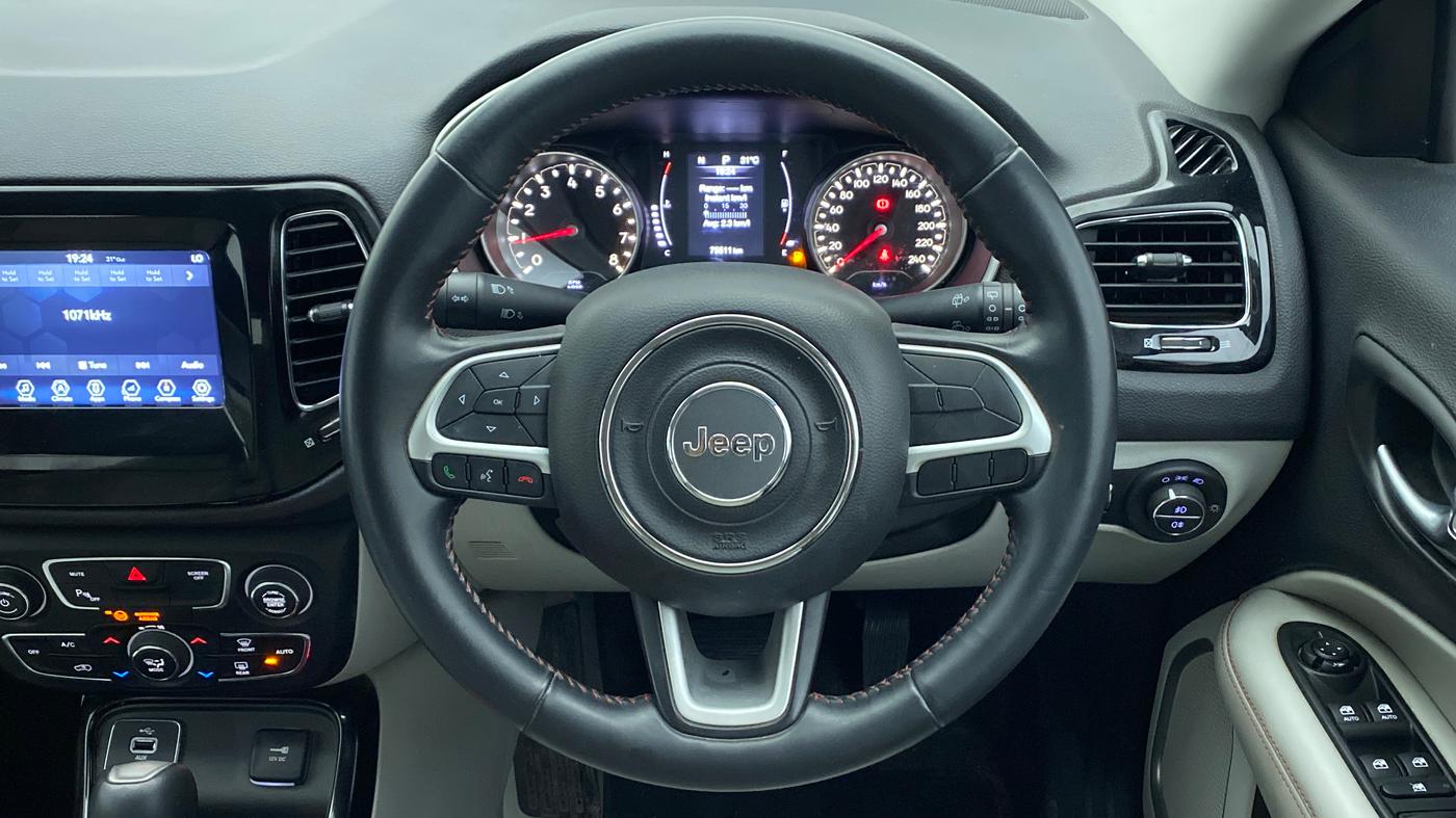 2017 Jeep Compass LIMITED 1.4 PETROL AT, Petrol, Automatic, 75,511 km, Steering Wheel Close Up