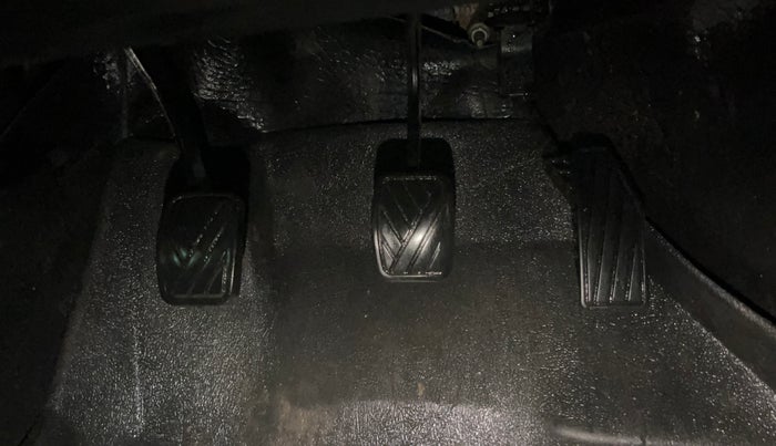 2020 Maruti Baleno ALPHA PETROL 1.2, Petrol, Manual, 85,113 km, Pedals