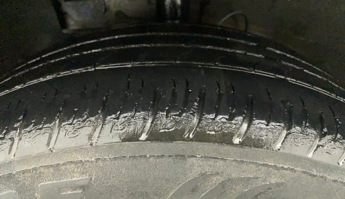 2021 Hyundai VENUE SX 1.0 TURBO, Petrol, Manual, 49,451 km, Left Front Tyre Tread