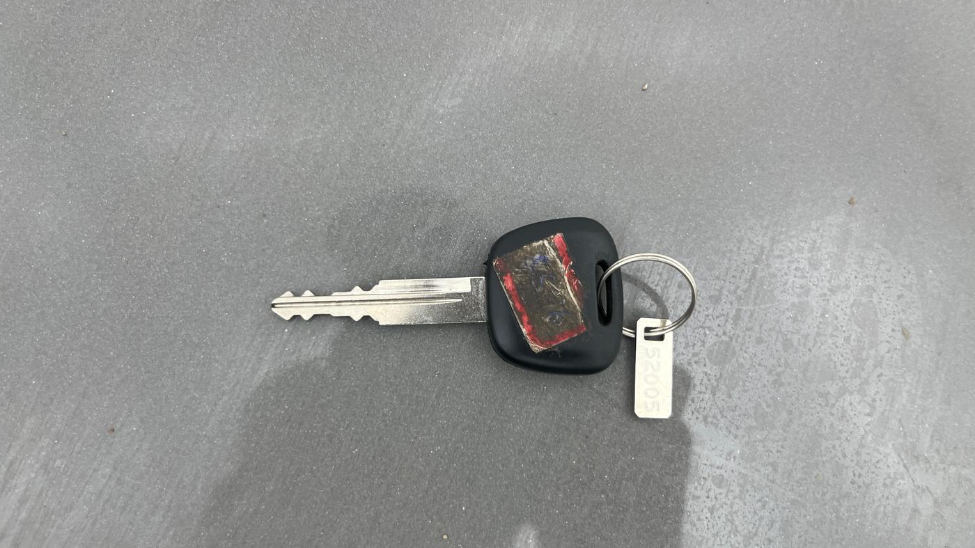 2018 Maruti Eeco 5 STR WITH A/C+HTR, Petrol, Manual, 20,806 km, Key Close Up