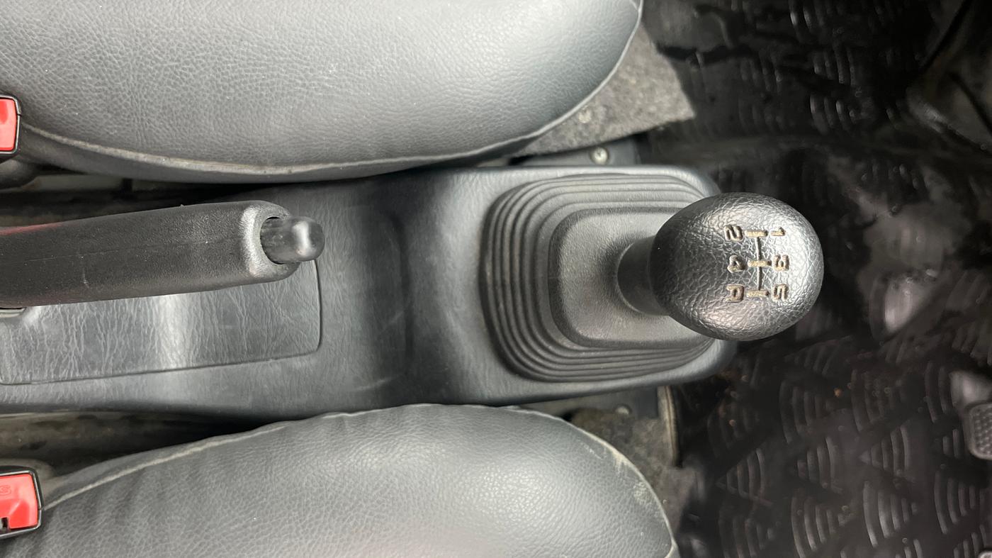 2018 Maruti Eeco 5 STR WITH A/C+HTR, Petrol, Manual, 20,806 km, Gear Lever