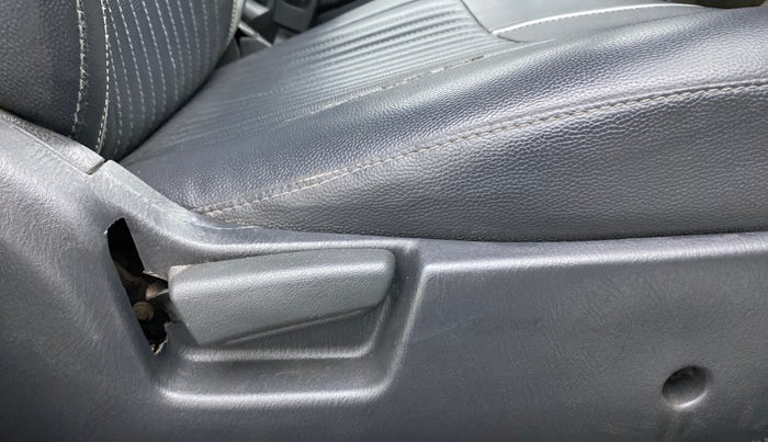 2016 Maruti Alto K10 VXI, Petrol, Manual, 79,353 km, Driver Side Adjustment Panel