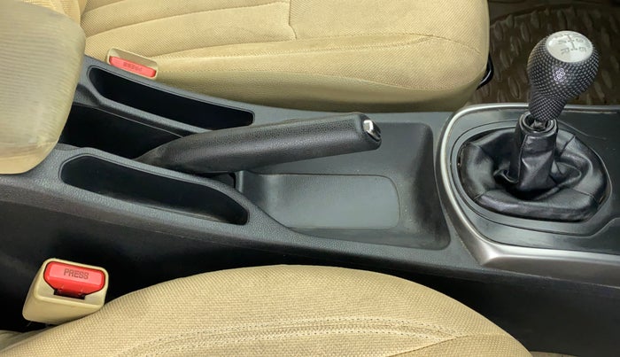 2014 Honda City 1.5L I-VTEC V MT, Petrol, Manual, 20,904 km, Gear Lever