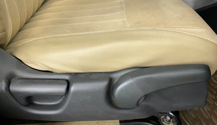 2014 Honda City 1.5L I-VTEC V MT, Petrol, Manual, 20,904 km, Driver Side Adjustment Panel