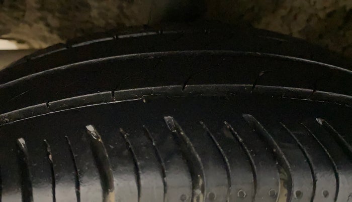 2021 Honda Amaze 1.2L I-VTEC VX CVT, Petrol, Automatic, 22,110 km, Right Rear Tyre Tread