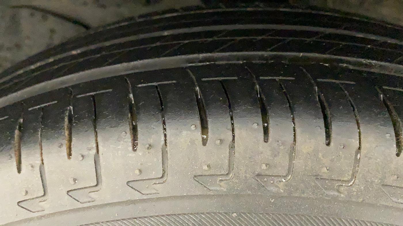 2018 Honda Amaze 1.2L I-VTEC S CVT, Petrol, Automatic, 90,304 km, Left Front Tyre Tread