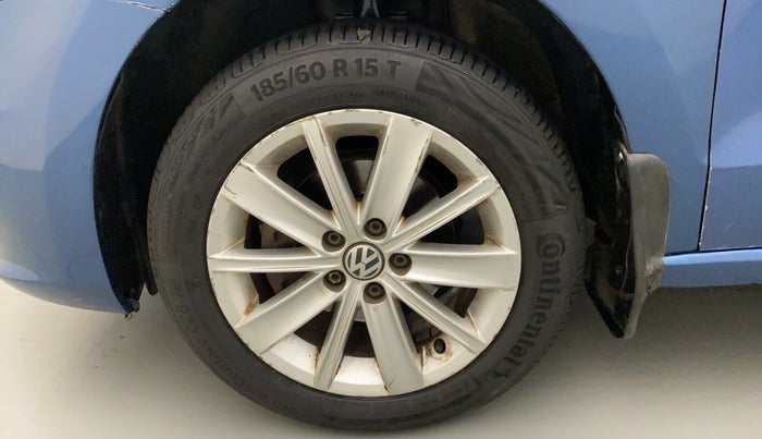 2016 Volkswagen Vento HIGHLINE 1.6 MPI, Petrol, Manual, 84,043 km, Left Front Wheel