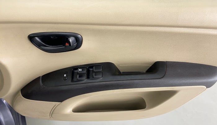 2014 Hyundai i10 MAGNA 1.1 IRDE2, Petrol, Manual, 62,800 km, Driver Side Door Panels Control