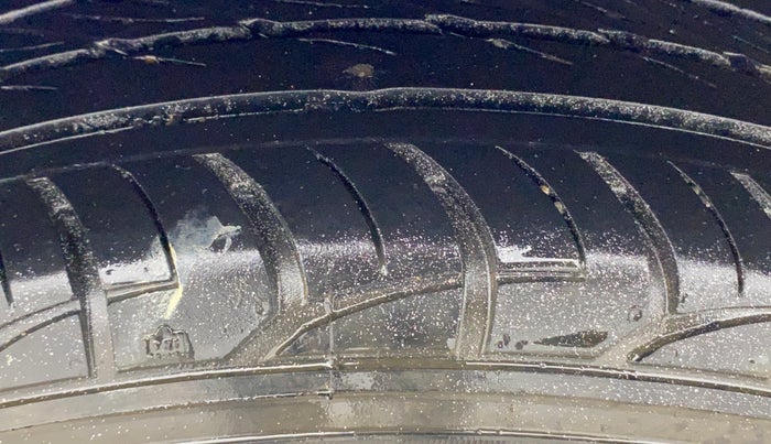 2016 Hyundai Elite i20 SPORTZ 1.2, Petrol, Manual, 69,634 km, Right Rear Tyre Tread