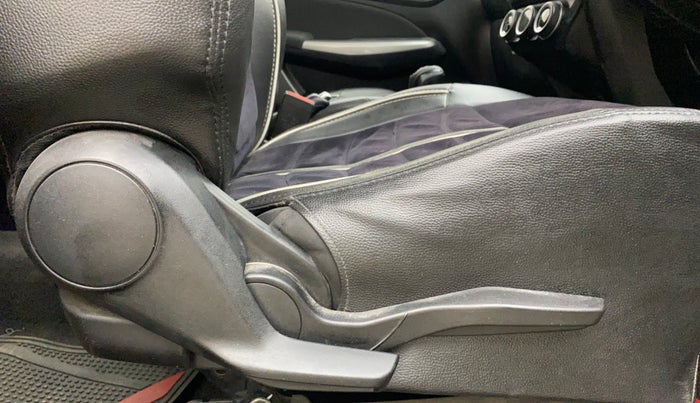 2019 Maruti Swift ZDI AMT, Diesel, Automatic, 61,343 km, Driver Side Adjustment Panel