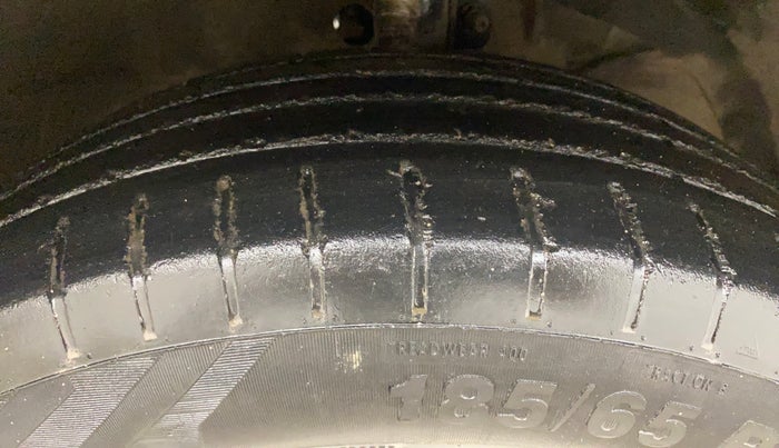 2019 Maruti Swift ZDI AMT, Diesel, Automatic, 61,343 km, Right Front Tyre Tread