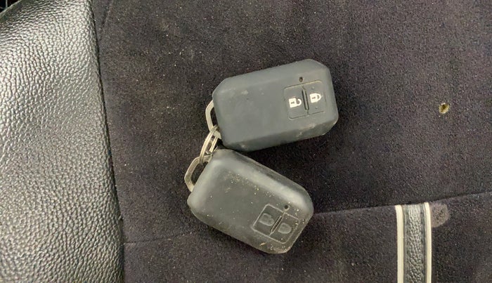 2019 Maruti Swift ZDI AMT, Diesel, Automatic, 61,343 km, Key Close Up