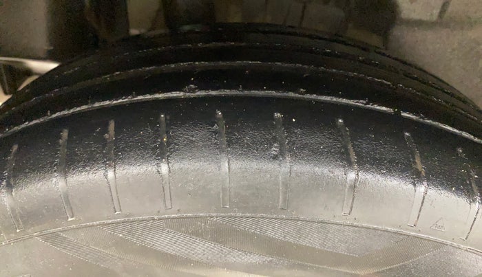 2019 Maruti Swift ZDI AMT, Diesel, Automatic, 61,343 km, Right Rear Tyre Tread