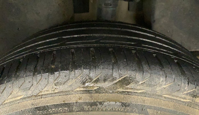 2018 Jeep Compass LIMITED 1.4 PETROL AT, Petrol, Automatic, 99,936 km, Left Rear Tyre Tread