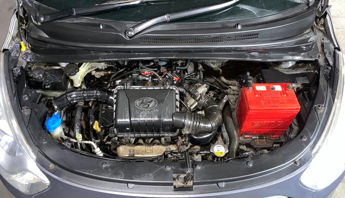 2013 Hyundai i10 SPORTZ 1.1, Petrol, Manual, 58,732 km, Engine View